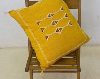 Zijden vloerkussen: Marokkaanse boho-stijl (50 cm vierkant, geel)