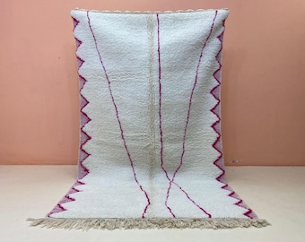 Moroccan Wool Rug: Pink Geometric Pattern (Hand Knotted, 9x7 ft)