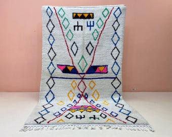 Colorful Beni Ourain Wool Rug: Geometric Moroccan Patterns, 9x7 ft