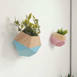 An der Wand befestigte Holzvase - Personalisiertes Diamantdesign in einer Reihe von Farben - Ideale Geschenkauswahl