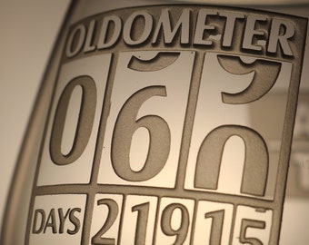 Oldometer Glass, Funny Gift for Old Man, Gift for Dad, 60th Birthday, 70th birthday 80th Birthday Gift, Personalised Big Birthday Gift