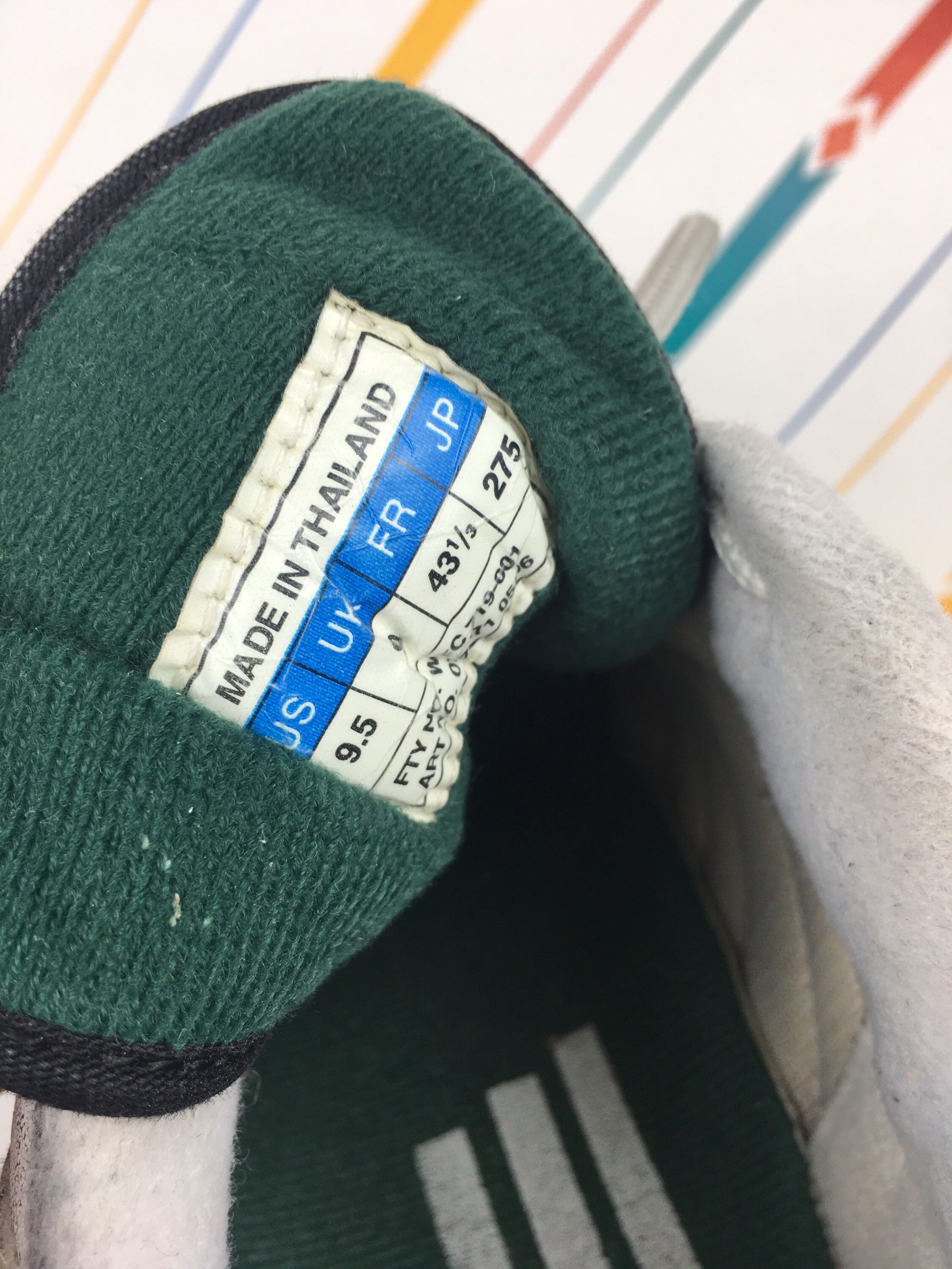 UK size 8.5 early 1989 Adidas trainers in white with dark | Etsy