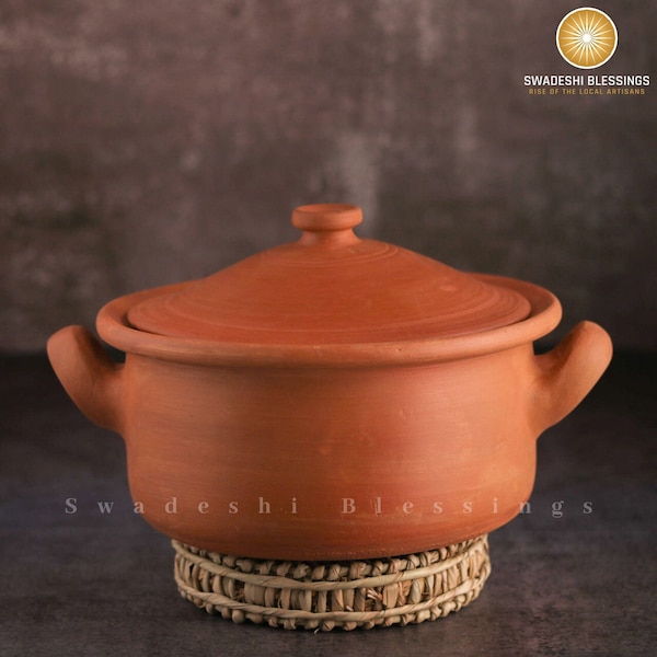 Unglazed Clay Pot for Serving with Lid/ LEAD-FREE Earthen Kadai, Flat Base/ Swadeshi Blessings Ayurveda Range/ Curd, Curry,  Biryani Pot)