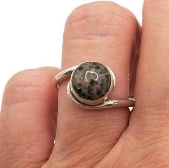 Vintage Ring Dalmatian Jasper Twist Ring Sterling… - image 1