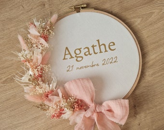 Personalized birth gift / Dried flower crown first name and date / customizable dried flower crown / Personalized baby gift