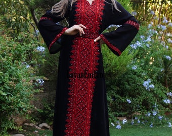 Embroidered Dress - Thawb - Abaya - Kaftan. مطرزات شرقية عربية - ثوب فلسطيني - أثواب فلسطينية - ثوب عربي - تطريز فلسطيني