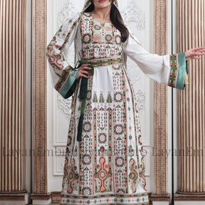 Embroidered Dress - Thawb - Abaya - Kaftan. مطرزات شرقية عربية - ثوب فلسطيني - أثواب فلسطينية - ثوب عربي - تطريز فلسطيني