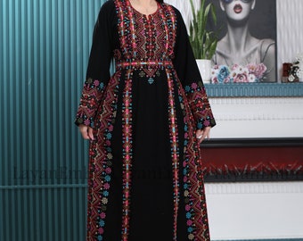 Embroidered Dress - Thawb - Abaya - Kaftan. مطرزات شرقية عربية - ثوب فلسطيني - أثواب فلسطينية - ثوب عربي - تطريز فلسطيني