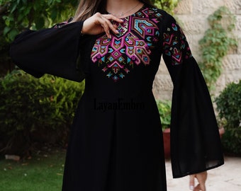 Robe brodée - Débardeur - Abaya - Caftan. ات عربية - فلسطيني - اب فلسطينية - عربي - تطريز فلسطيني