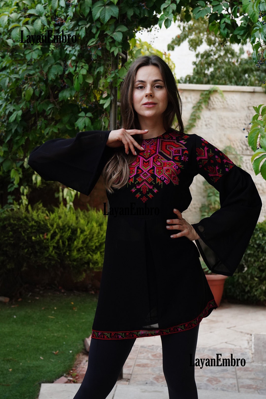 Palestinian Embroidered Thawb Dress. مطرزات شرقية عربية ثوب فلسطيني ...