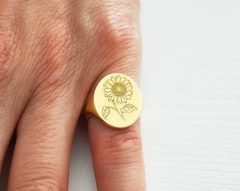 Sunflower Signet Ring, Personalized Flower Ring, Dainty Mom Ring, Anniversary Gifts, Custom Engraved Ring, 14K Solid Gold Floral Ring