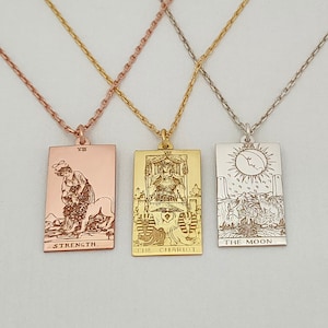 Tarot Necklace, Tarot Card Necklace,Minimalist Tarot Pendant Jewelry,Celestial Mystic Tarot Card Necklace,Dainty Tarot Card  Silver Necklace