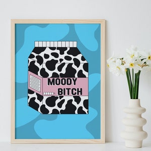 Impressão de caixa de leite Moody Bitch | Padrão de vaca | Presente | Decoração para casa | Arte de parede irlandesa | Presente | Melhores amigos | Ilustração | Dochas Designs