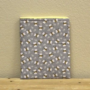 Bees/padded book sleeve/tablet sleeve/bookish gift/reading gift/book lover/Christmas Gift for readers/Bookish//Spring/bumblebee/