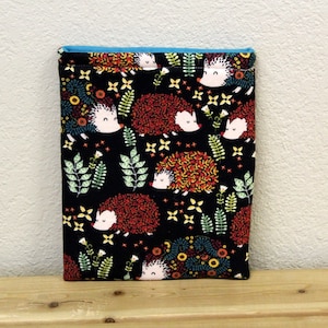 Hedgehogs/padded book sleeve/tablet sleeve/bookish gift/gift for readers/ book lover//Christmas gift/Co/flowers/fall
