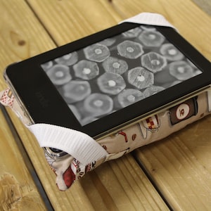 Kindle Cozy Pillow/padded/Kindle/bookish gift/reading gift/book lover/Christmas Gift for readers/Bookish//Choose your pattern/Pouf/