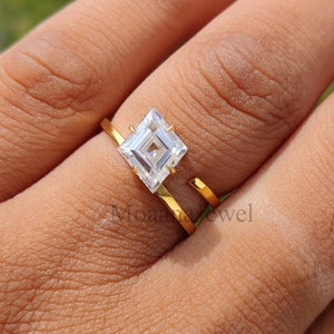 Kite Cut Moissanite Solitaire Engagement Ring, 10K Solid Yellow Gold Freeform Shank Ring, One Diamond Ring, Unique Proposal Ring For Her