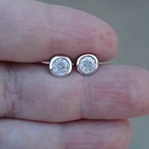 Tiny Diamond Flat Back Stud Stud Earrings Stainless Steel