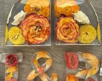 Resin Wedding Bouquet Bookends with Initials: Flower Preservation