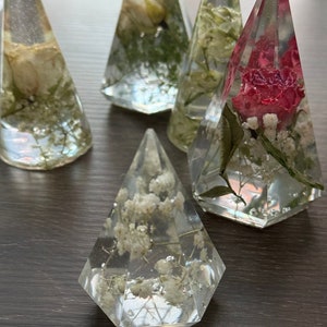 Resin ring holder, floral ring holder, diamond ring holder, wedding gift ideas, bridal floral preservations