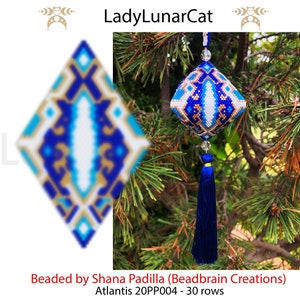 Christmas ornament beading tutorial - Peyote 3d pod pattern Atlantis - DIY winter ornament