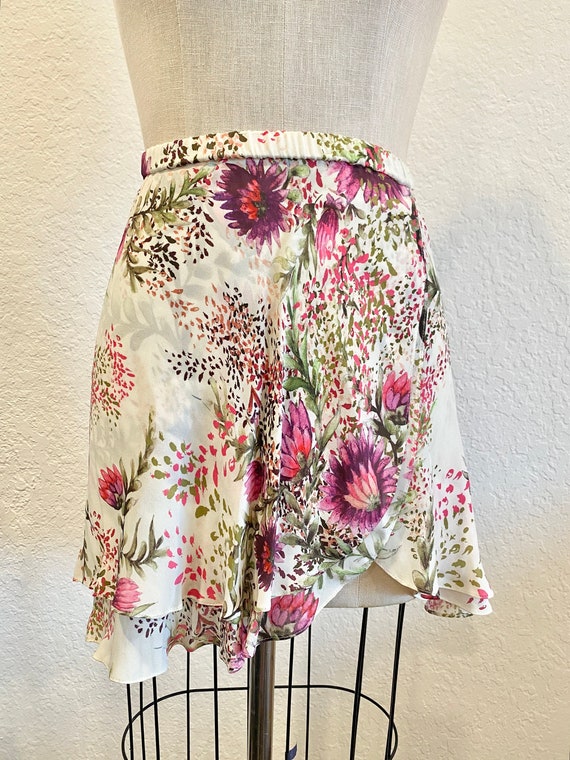 Vintage 100% silk mini floral skirt, wild flower p