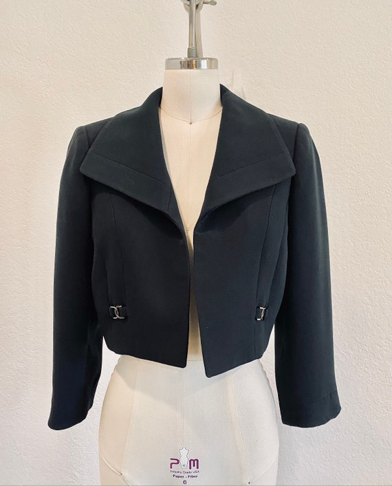 Vintage cropped jacket in navy with 3/4 length sle