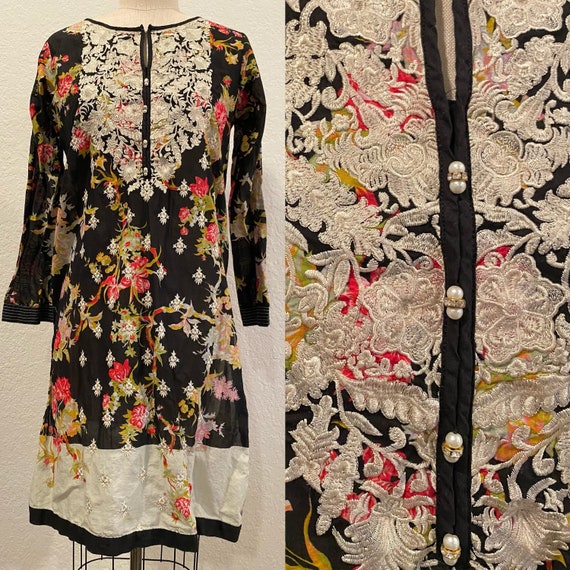 Vintage black floral cotton dress, embroidered fl… - image 1