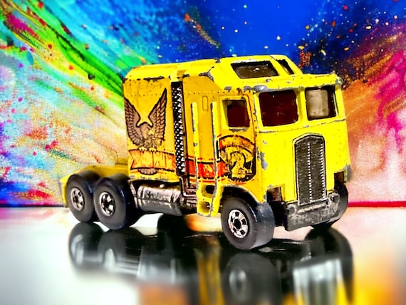 Thunder Roller Yellow - Hot Wheels Black Wall - 1982 - Etsy