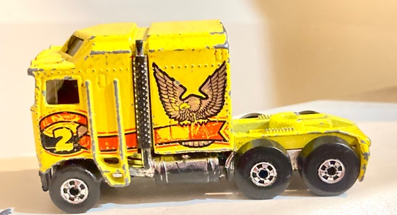 Thunder Roller Yellow - Hot Wheels Black Wall - 1982 - Etsy