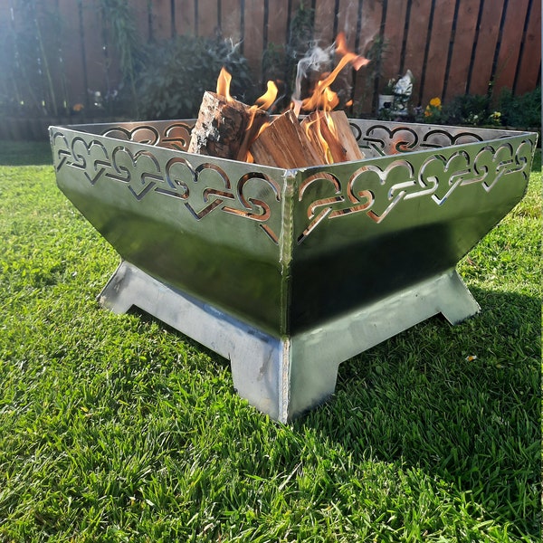 Fire pit classic design garden patio bbq heart camping made in UK
