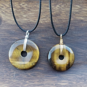 Tiger&#39;s eye pi stone pendant