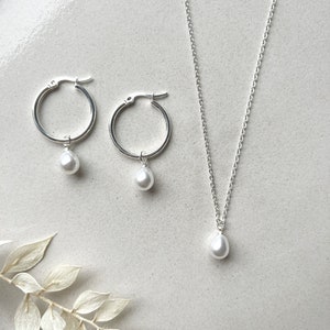 Conjunto de joyería nupcial con perlas / para boda / pendiente de perlas, collar de perlas / regalo para cumpleaños, Navidad imagen 2