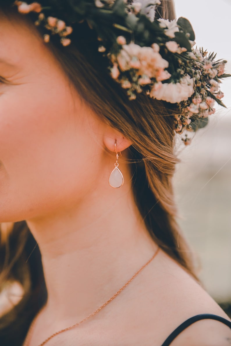 Simple necklace with drop pendant / bridal jewelry, for the bridesmaid, maid of honor, wedding, birthday gift image 3