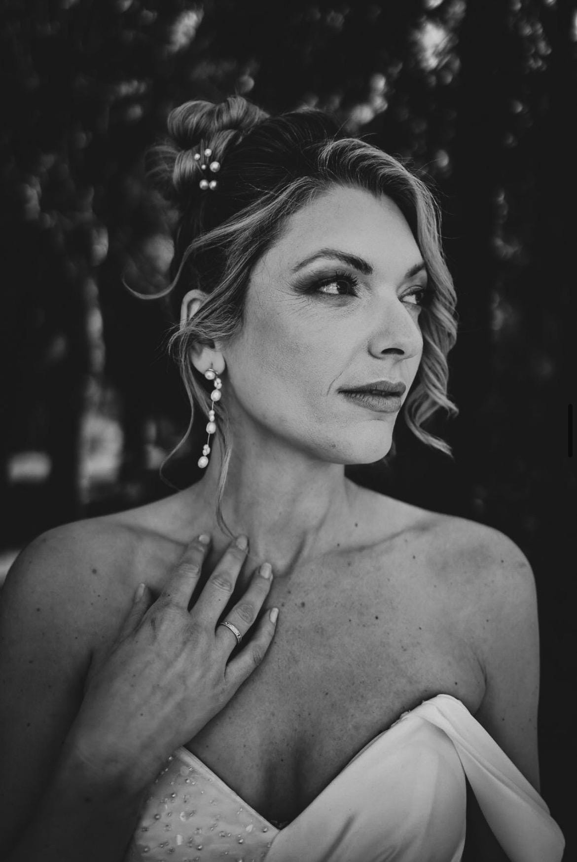 Orecchini Lunghi A Goccia Con Perle Di Boemia E D'Acqua Dolce - Gioiello Da Sposa Bianco, Regolabili