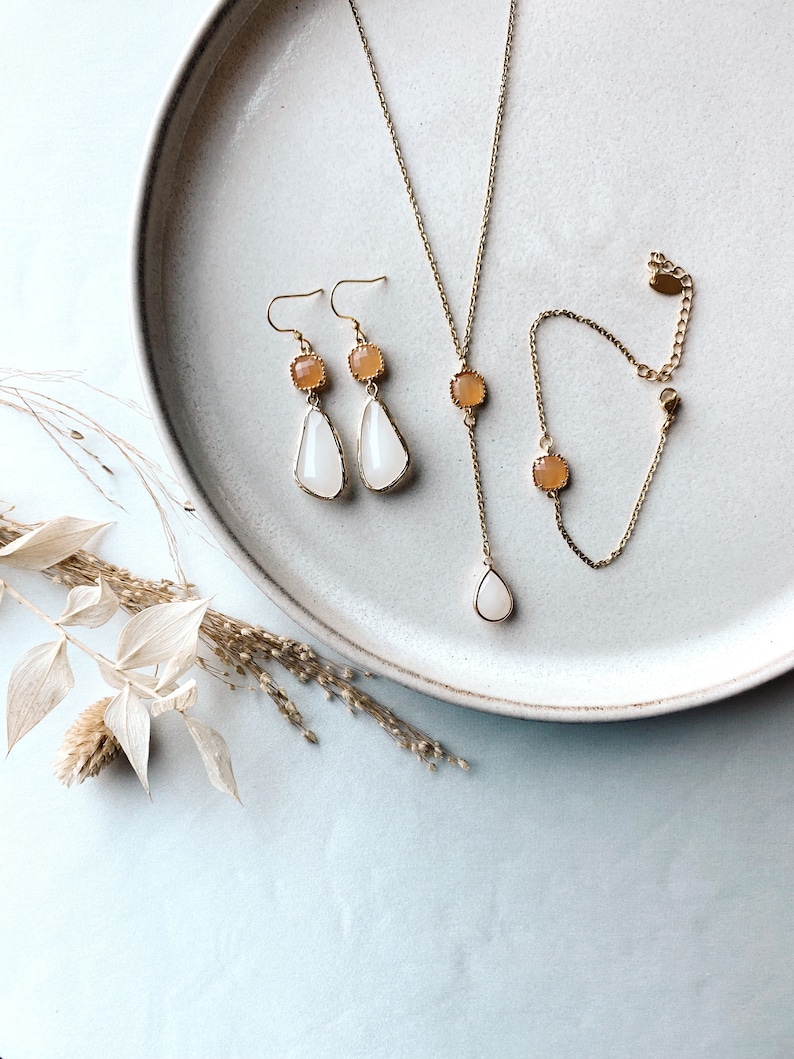 Bridal jewelry set in beige / orange with drop pendants / earrings, necklace, bracelet / Boho wedding / gift for Christmas, birthday image 1