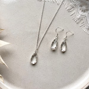 Filigree jewelry set with clear teardrop pendants in silver / bridal jewelry / for a wedding / gift idea for a birthday, maid of honor