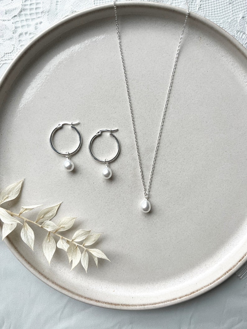 Brautschmuck Set mit Perlen / zur Hochzeit / Perlenohrring, Perlenkette / Geschenk zum Geburtstag, Weihnachten Bild 1