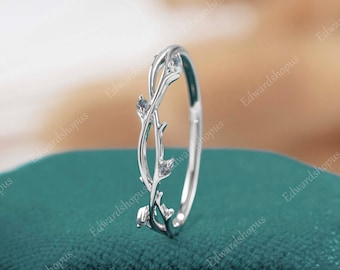 Alianza de boda vintage de alejandrita, anillo de hoja art déco, anillo minimalista de oro blanco, anillo de boda delicado, banda única, banda a juego, banda nupcial