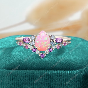 Conjunto de anillos de compromiso de ópalo de fuego rosa, anillo de alejandrita de racimo de oro rosa único en forma de pera, anillo de zafiro rosa amatista, conjunto nupcial para mujeres