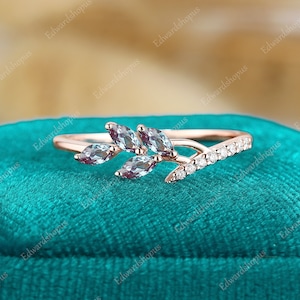 Alexandrite wedding band, women leaf rose gold ring, Marquise cut Vintage ring, Stacking Matching wedding Unique Anniversary gift for her
