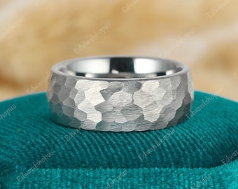 Anello in tungsteno martellato in argento da 8 mm, anello nuziale martellato da uomo, anello anniversario, promessa di fidanzamento anniversario per lui, regalo per il marito