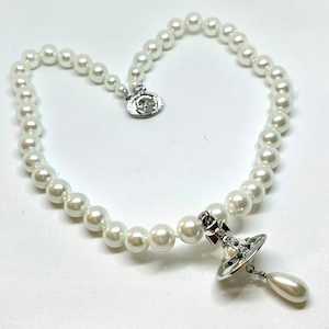 18K White Gold Pearl Orb Choker Necklace