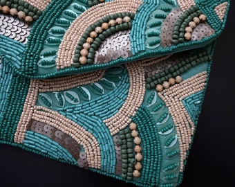 Pochette con perline fatta a mano: borsa da festa color verde