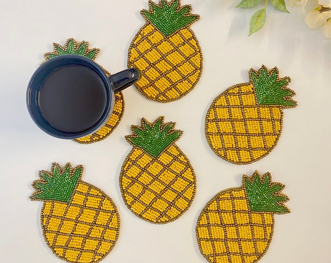 Set of 6 coasters, drink coasters, pineapple beaded coasters, gift for her, housewarming gift