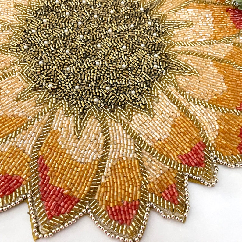 Handmade beaded placemat, floral yellow gold tablemat, 14 inch, charger plate Bild 3