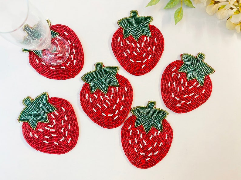 Set of 6 coasters, drink coasters, strawberry beaded coasters, gift for her, housewarming gift image 3