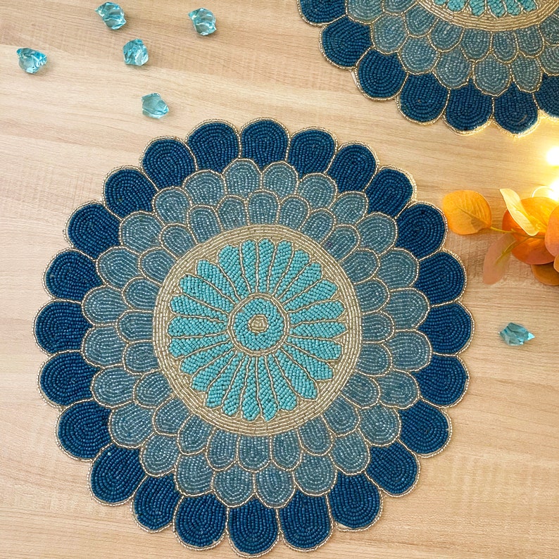 Enlivenstores Beaded Floral Placemat - Thumbnail 2