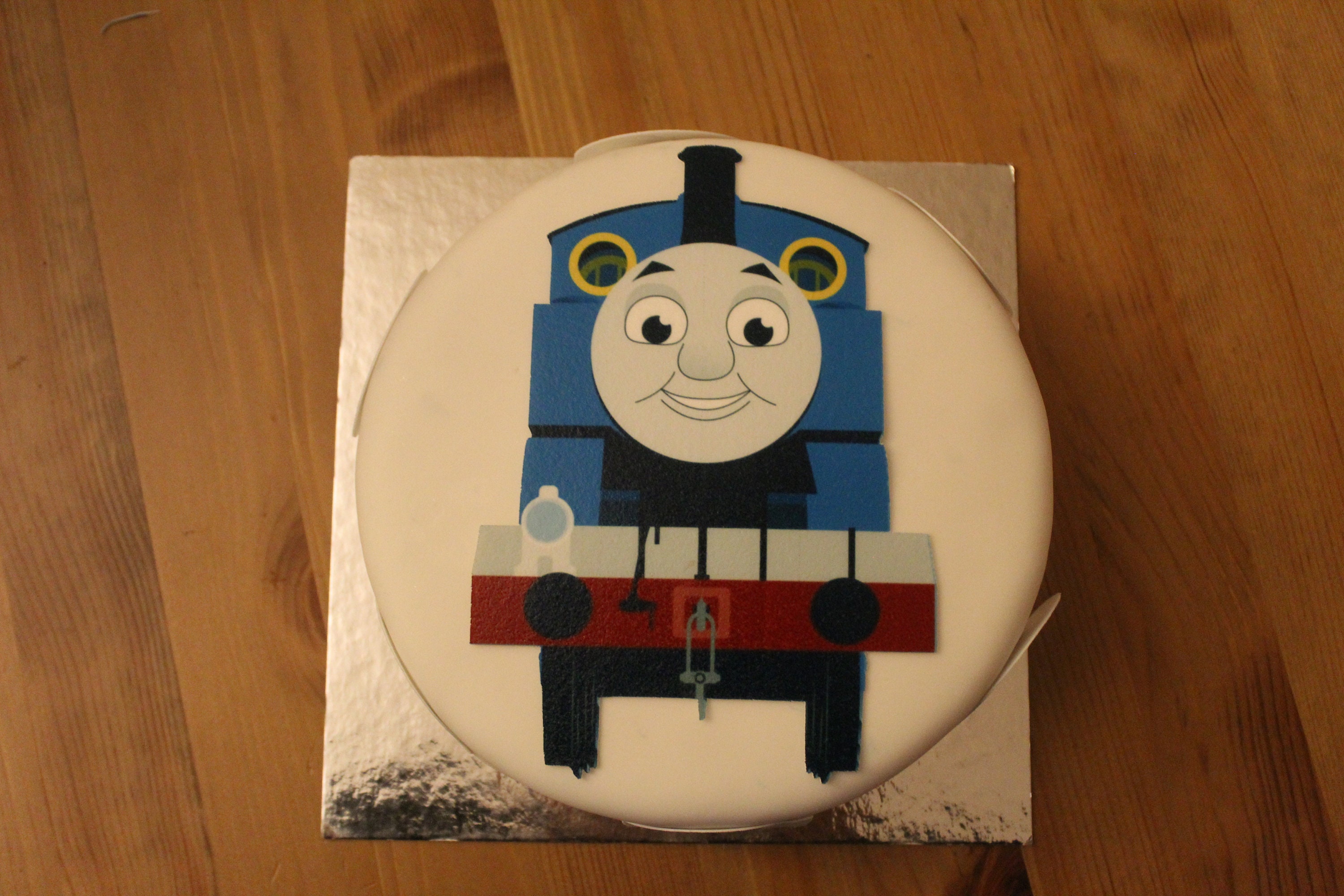 15 x 2" Thomas the Tank Engine PRE CUT ICING Cup Cake Toppers Decorations 