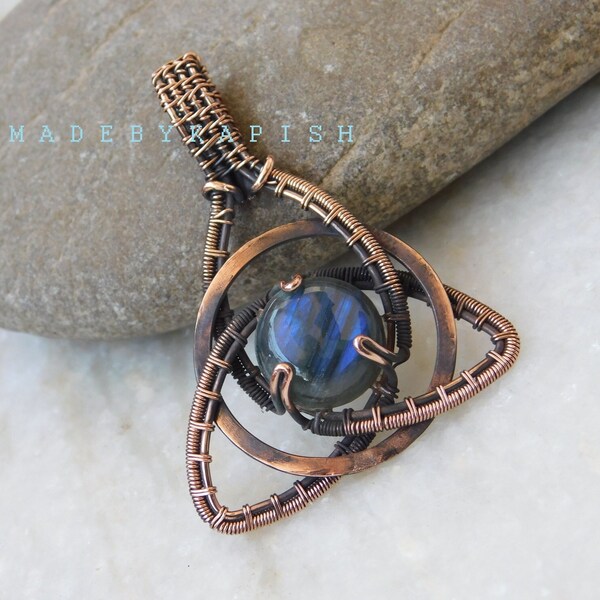 Labradorite Gemstone Copper Wire Wrapped Pendant , Handmade Copper Macramé Pendant, Real Copper Blue Labradorite wire necklace Jewelry,